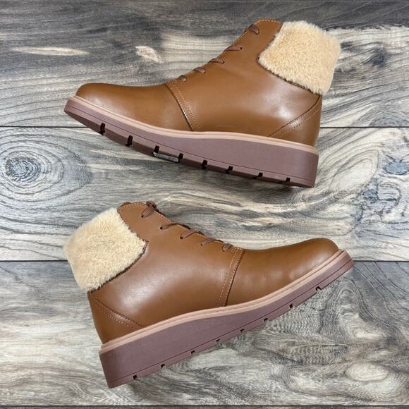 NIB Clarks Andie Mae 8.5M Leather Faux Fur Cuff Comfort Ankle Booties Tan Brown - Picture 6 of 11